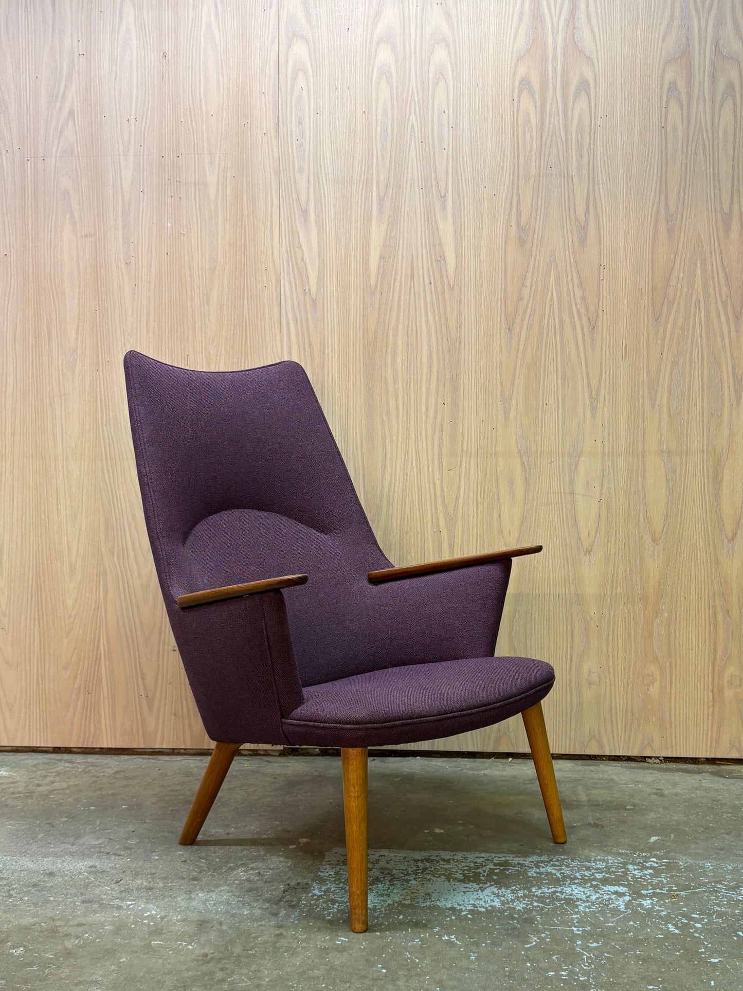 Hans Wegner Teak and Oak AP27 “Mama Bear” Lounge Chair for AP Stolen