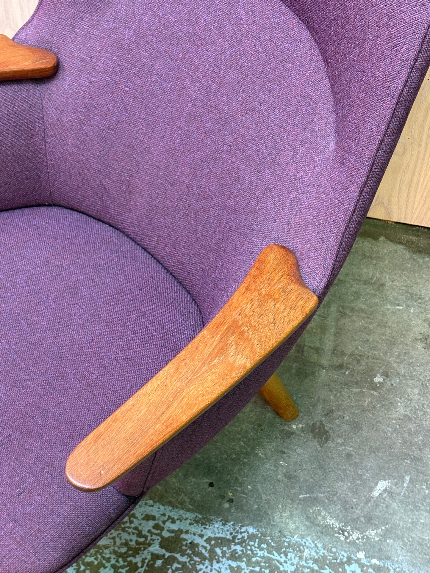 Hans Wegner Teak and Oak AP27 “Mama Bear” Lounge Chair for AP Stolen