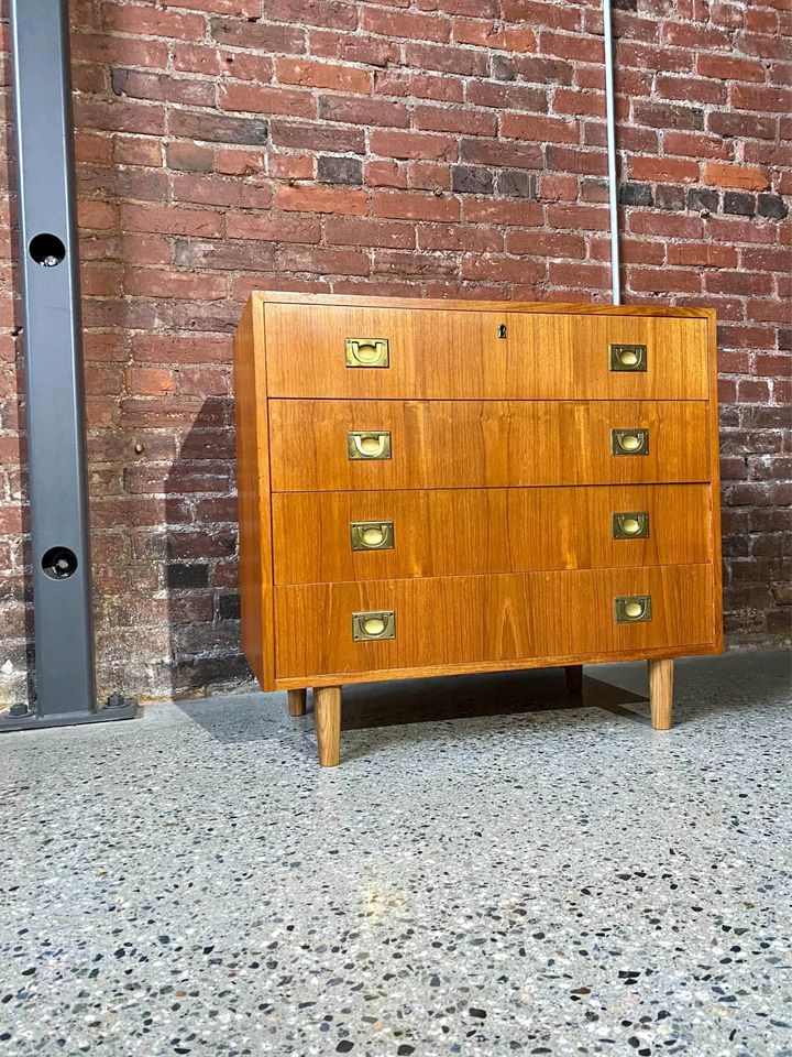 Mid Century Teak Dresser Circa 1960s