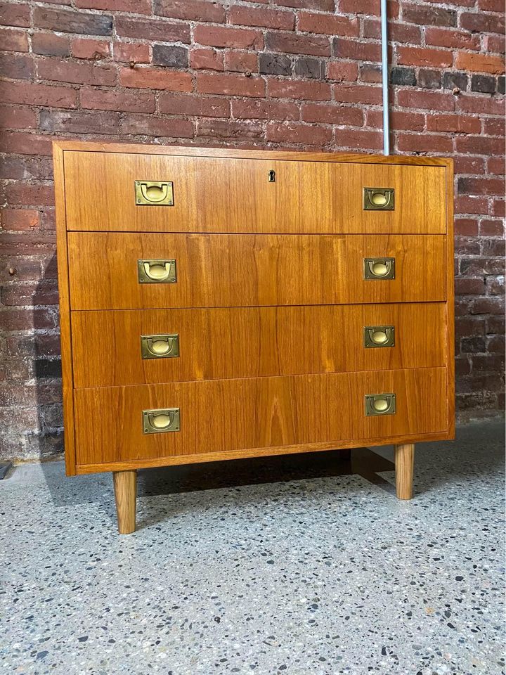 Mid Century Teak Dresser Circa 1960s