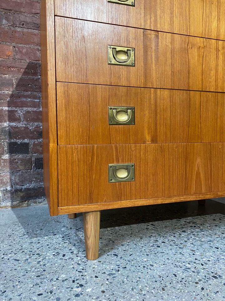 Mid Century Teak Dresser Circa 1960s