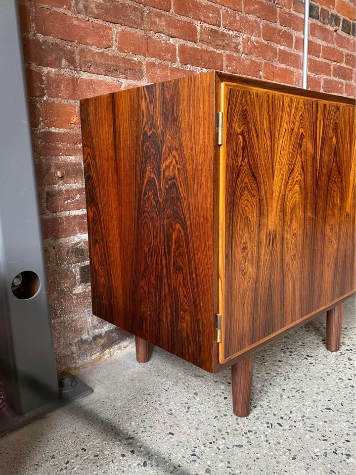 Pair of 1960s Brazilian Rosewood Cabinets by Hundevad & Co.