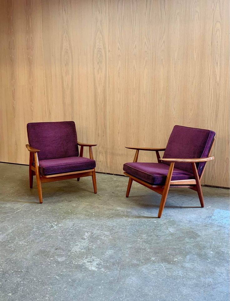 Pair of 1960s Danish Teak Lounge Chairs by Hans Wegner