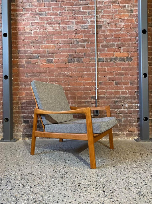 Pair of 1960s Norwegian Teak Lounge Chairs by Edvard Kindt-Larsen