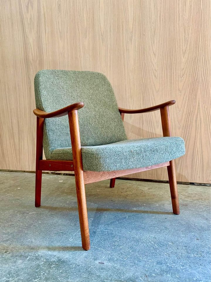 Pair of 1960s Norwegian African Teak Reclining Lounge Chairs