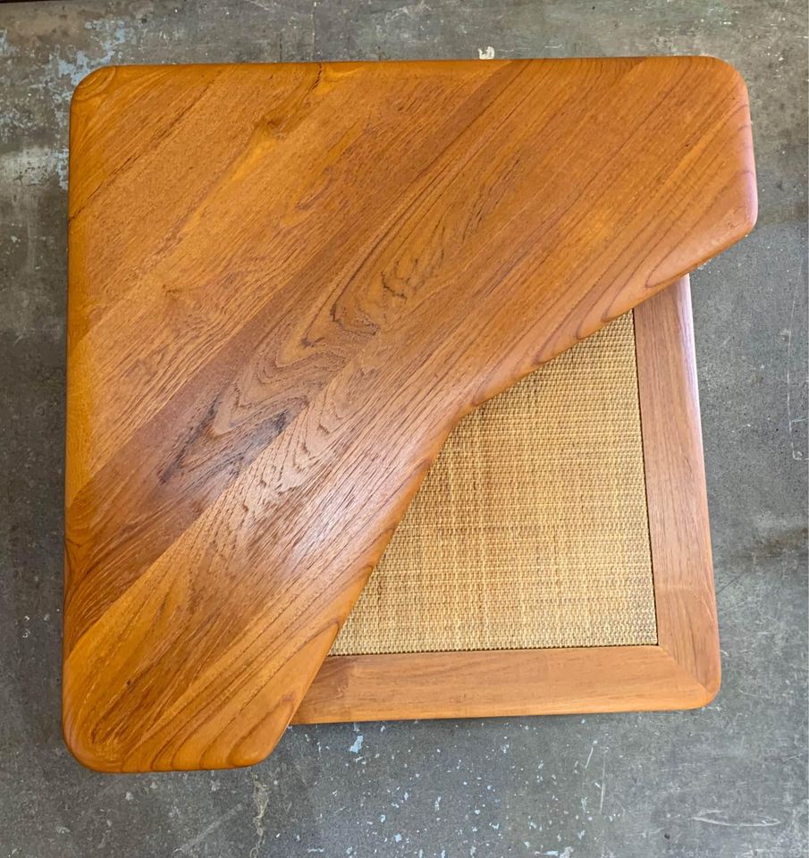 Pair of 1960s Solid Teak Side End Corner Tables by Peter Hvidt