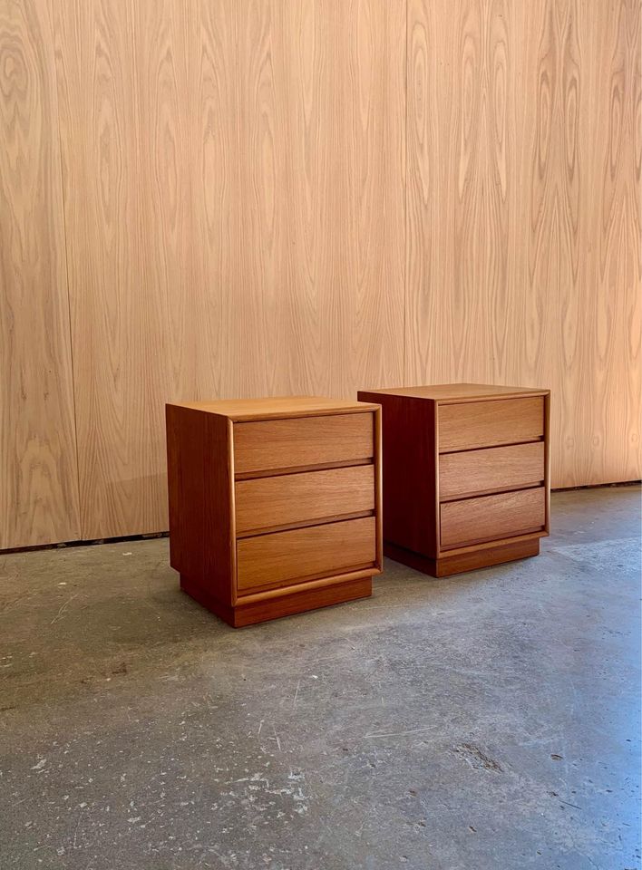 Pair of 1960s mid Century Teak Nightstands