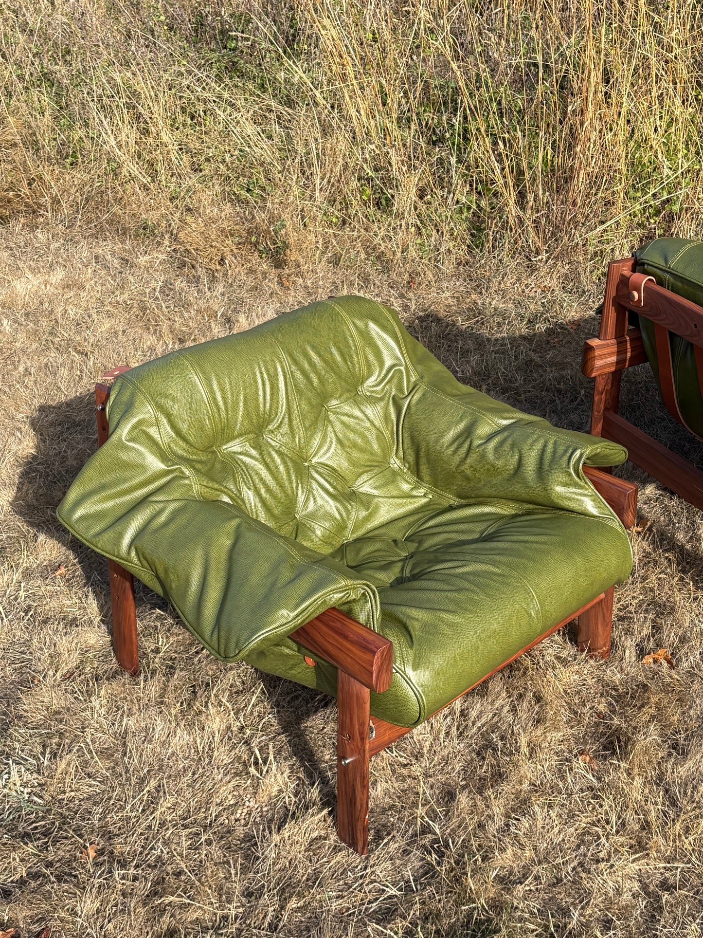 Pair of 1960s Brazilian Wood and Leather MP41 Chairs by Percival Lafer