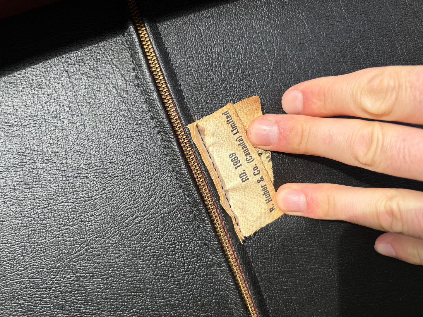 Pair of 1960s Canadian Teak Scoop Lounge Chairs by R Huber