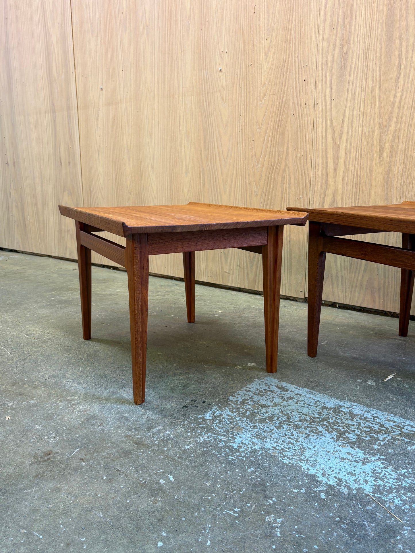 Pair of 1960s Solid Teak FD535 End Tables by Finn Juhl for France & Søn