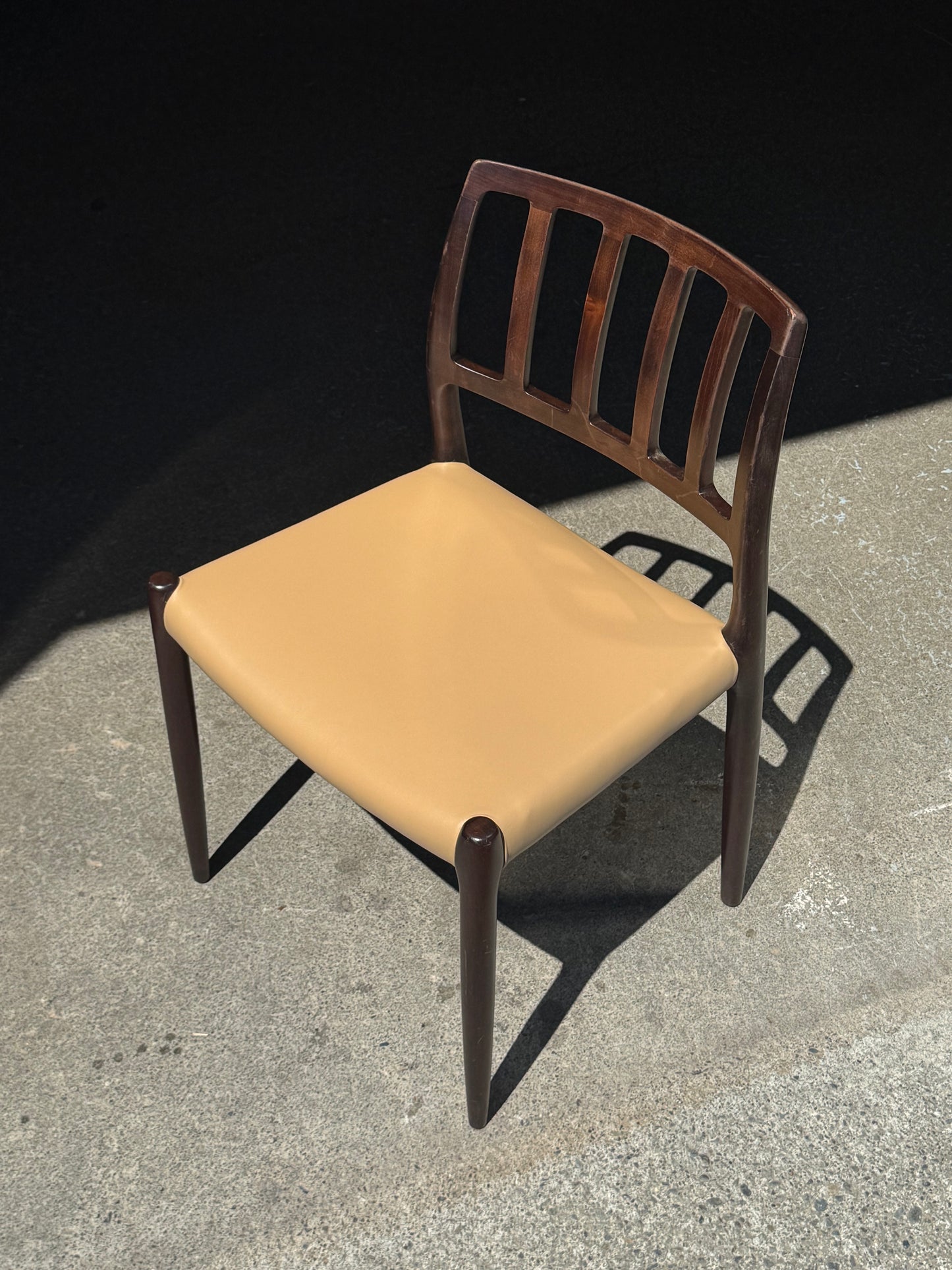 1970s Model 83 Dining Chairs by Niels Otto Møller for J.L. Møllers Møbelfabrik in solid wood and leather