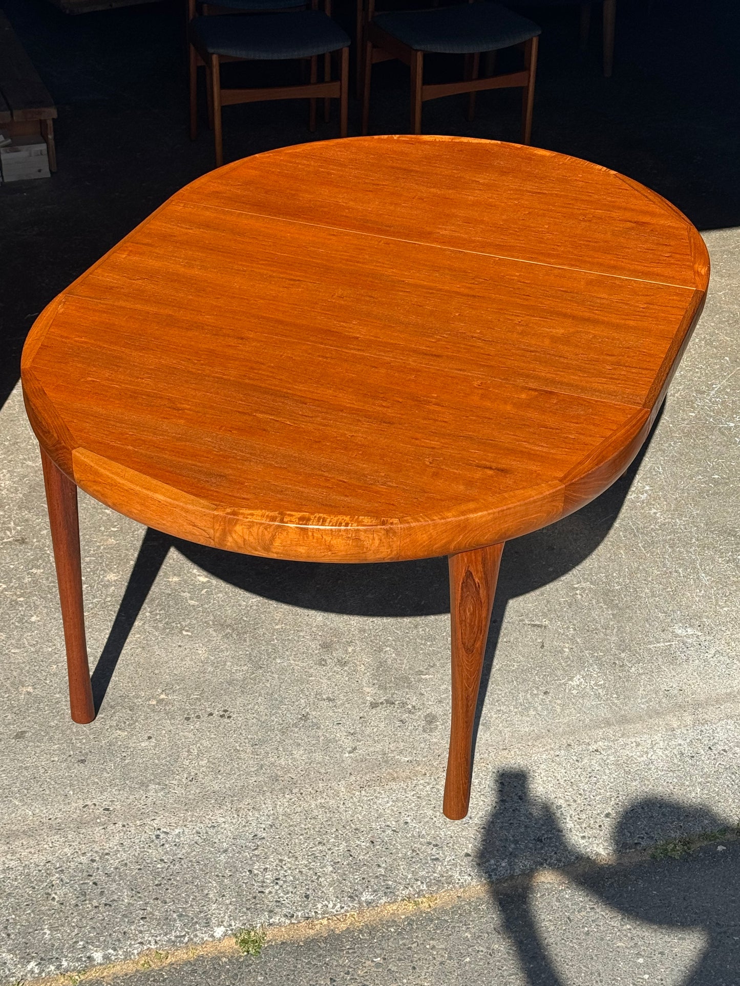 1960s Expandable Dining Table by Ib Kofod-Larsen for Faarup Mobelfabrik in teak