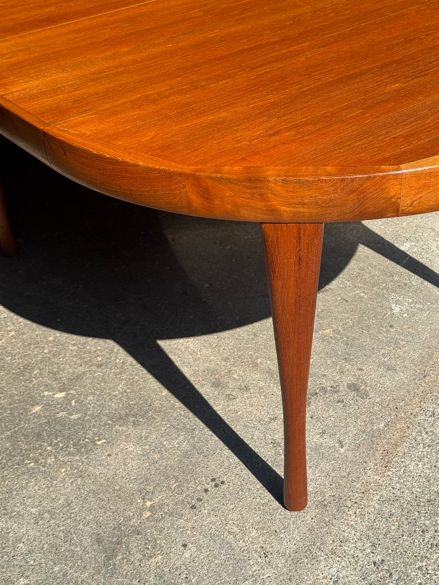1960s Expandable Dining Table by Ib Kofod-Larsen for Faarup Mobelfabrik in teak