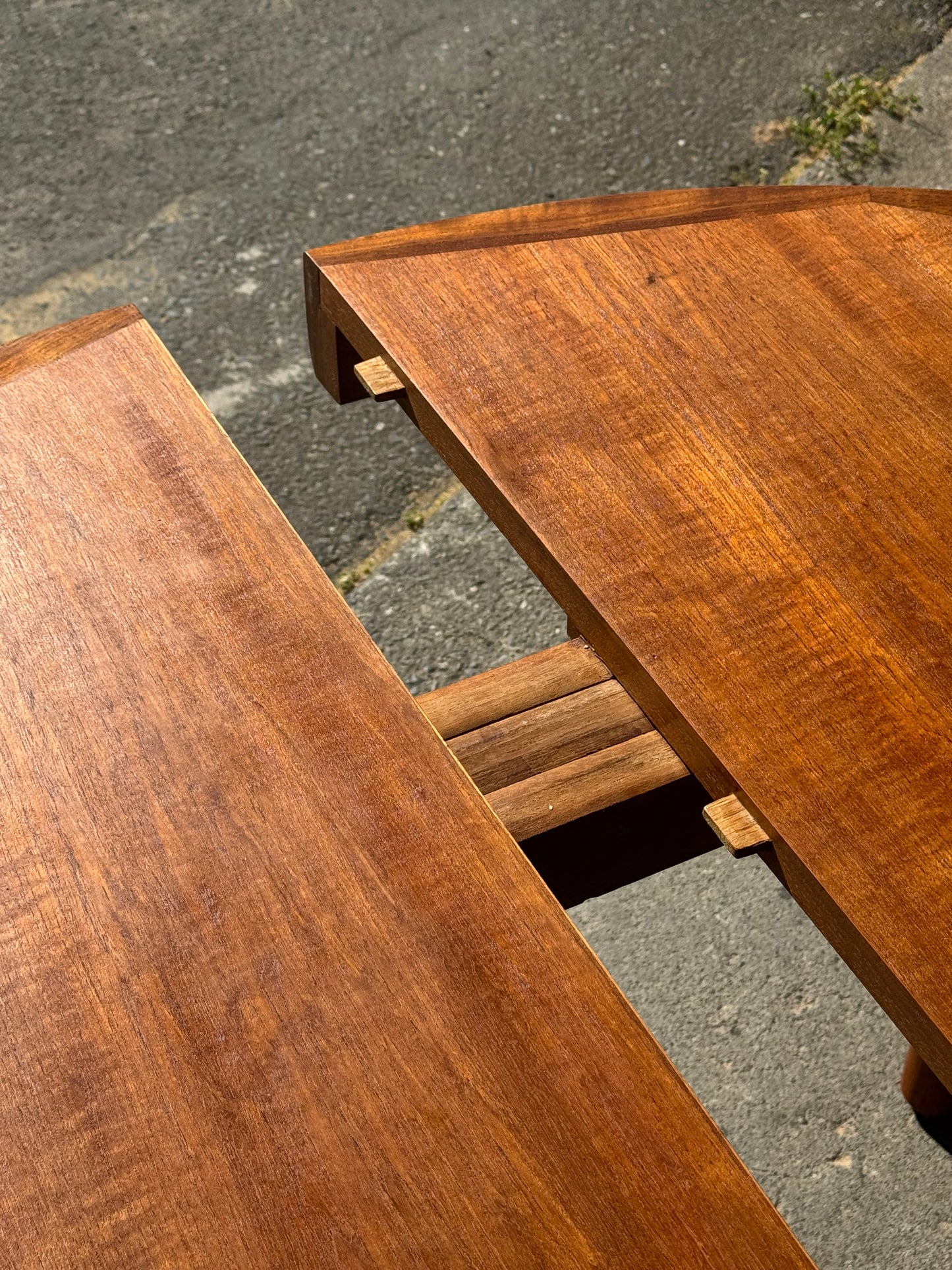 1960s Expandable Dining Table by Ib Kofod-Larsen for Faarup Mobelfabrik in teak