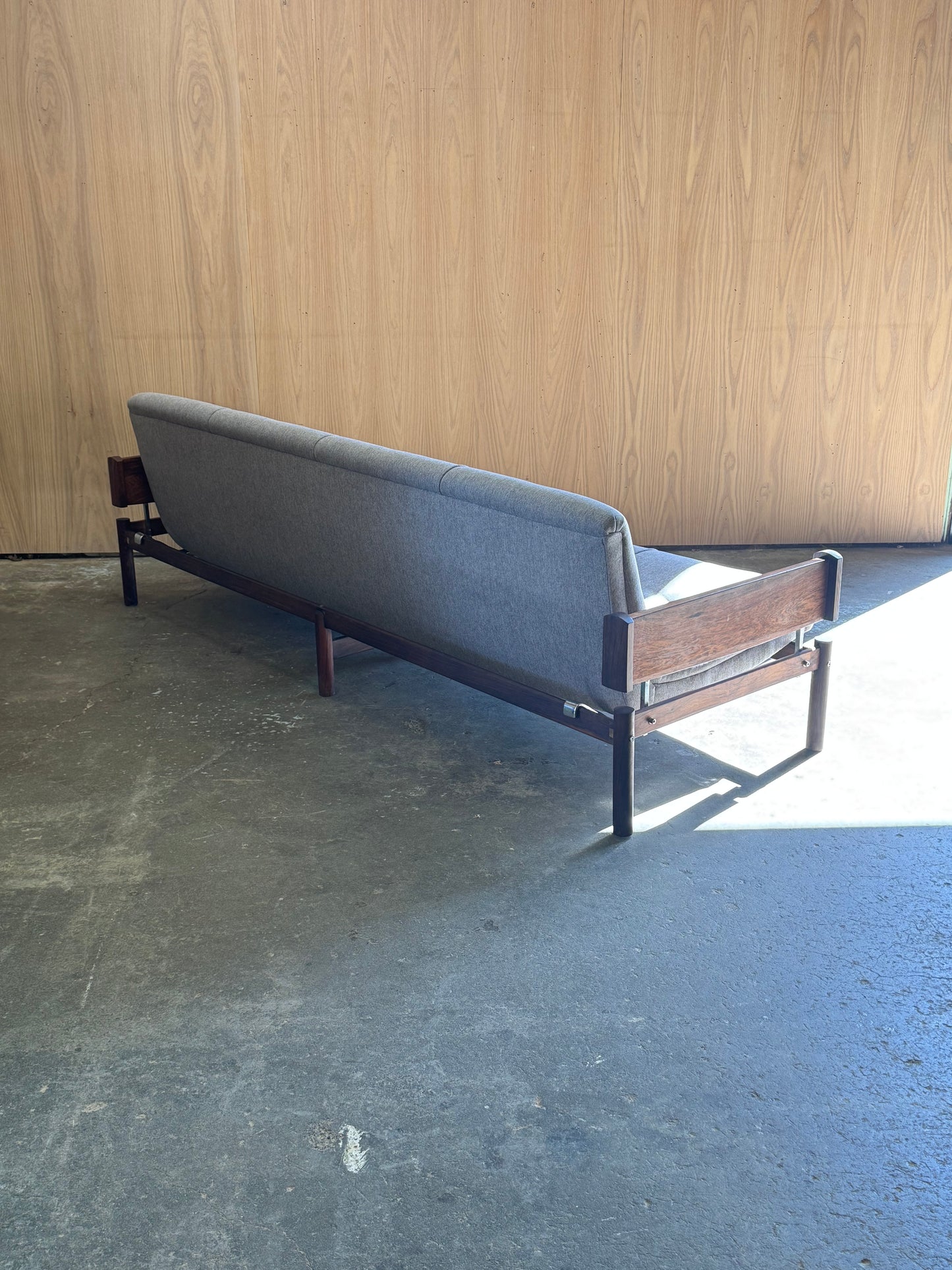 1960s MP 13 Sofa by Percival Lafer in Brazilian rosewood and grey fabric