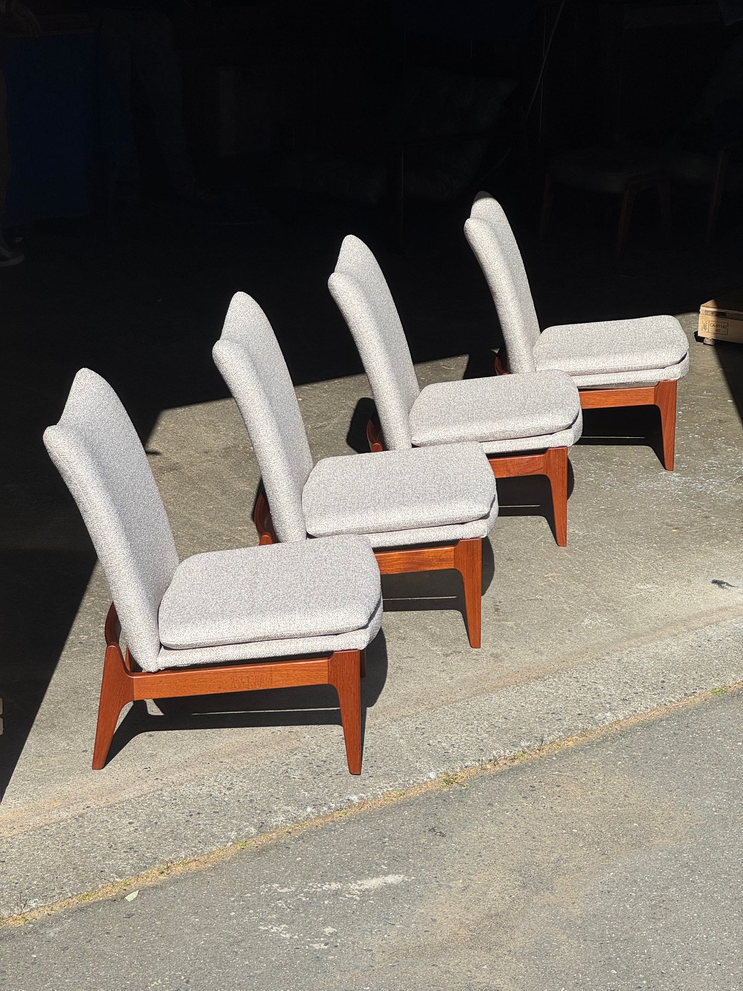 1960s FD112 Lounge Chair by Finn Juhl for France and Son in teak and beige fabric