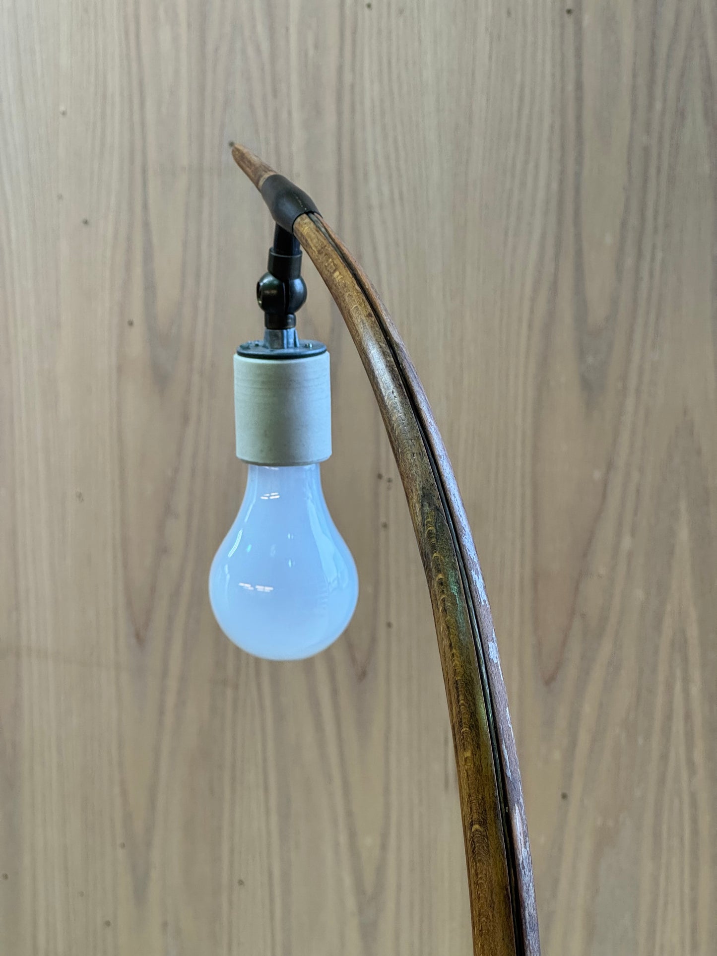 1950s Bridge Floor Lamp by Severin Hansen Jr for Haslev Mobelsnedkeri in beech and brass