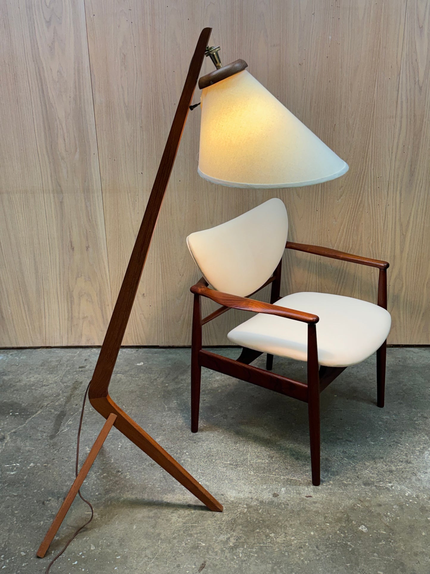 1960s Boomerang Floor Lamp in teak and fabric shade