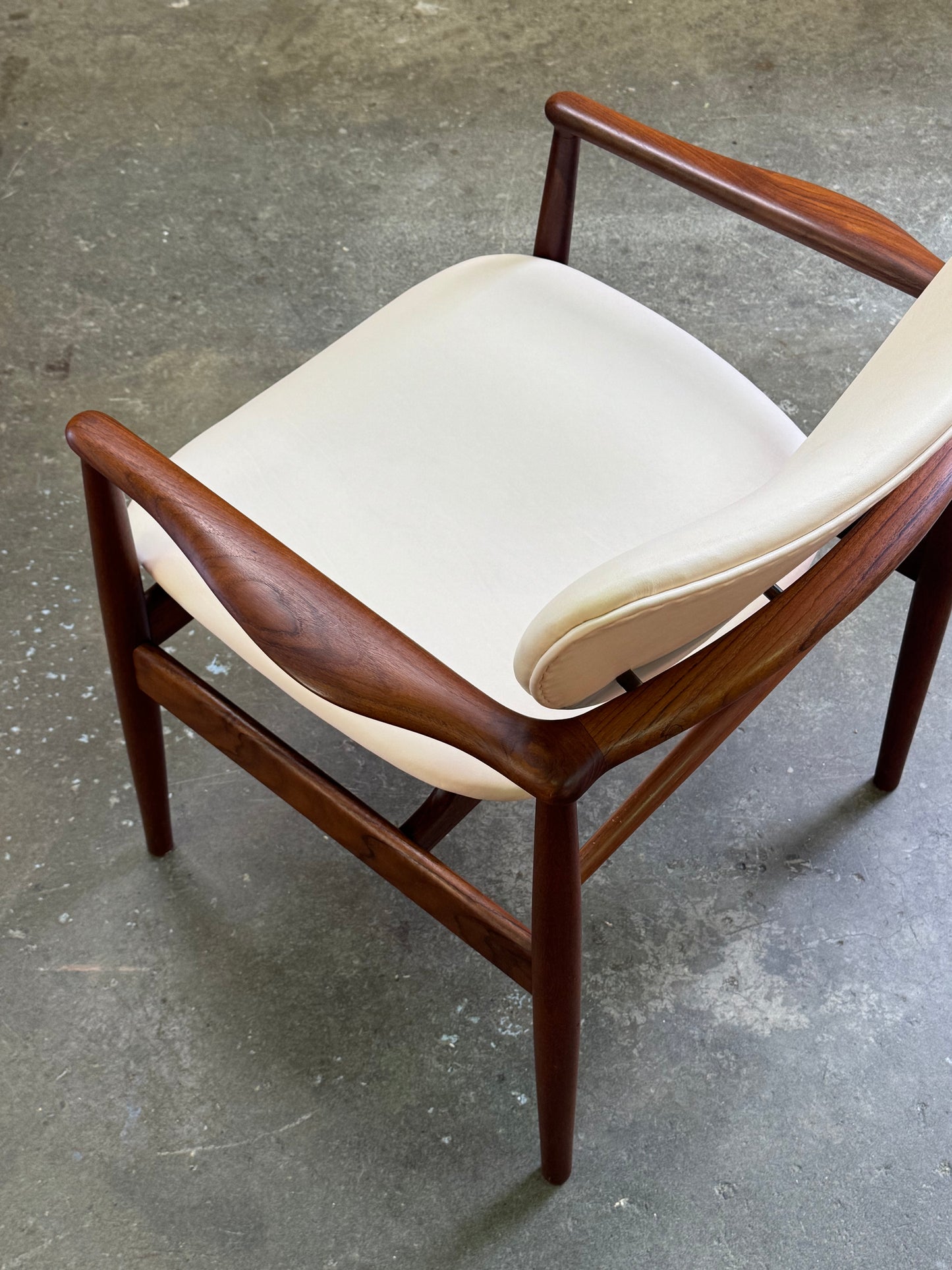 1950s NV48 Dining Chair by Finn Juhl for Niels Vodder in teak and Sorensen vegetal leather
