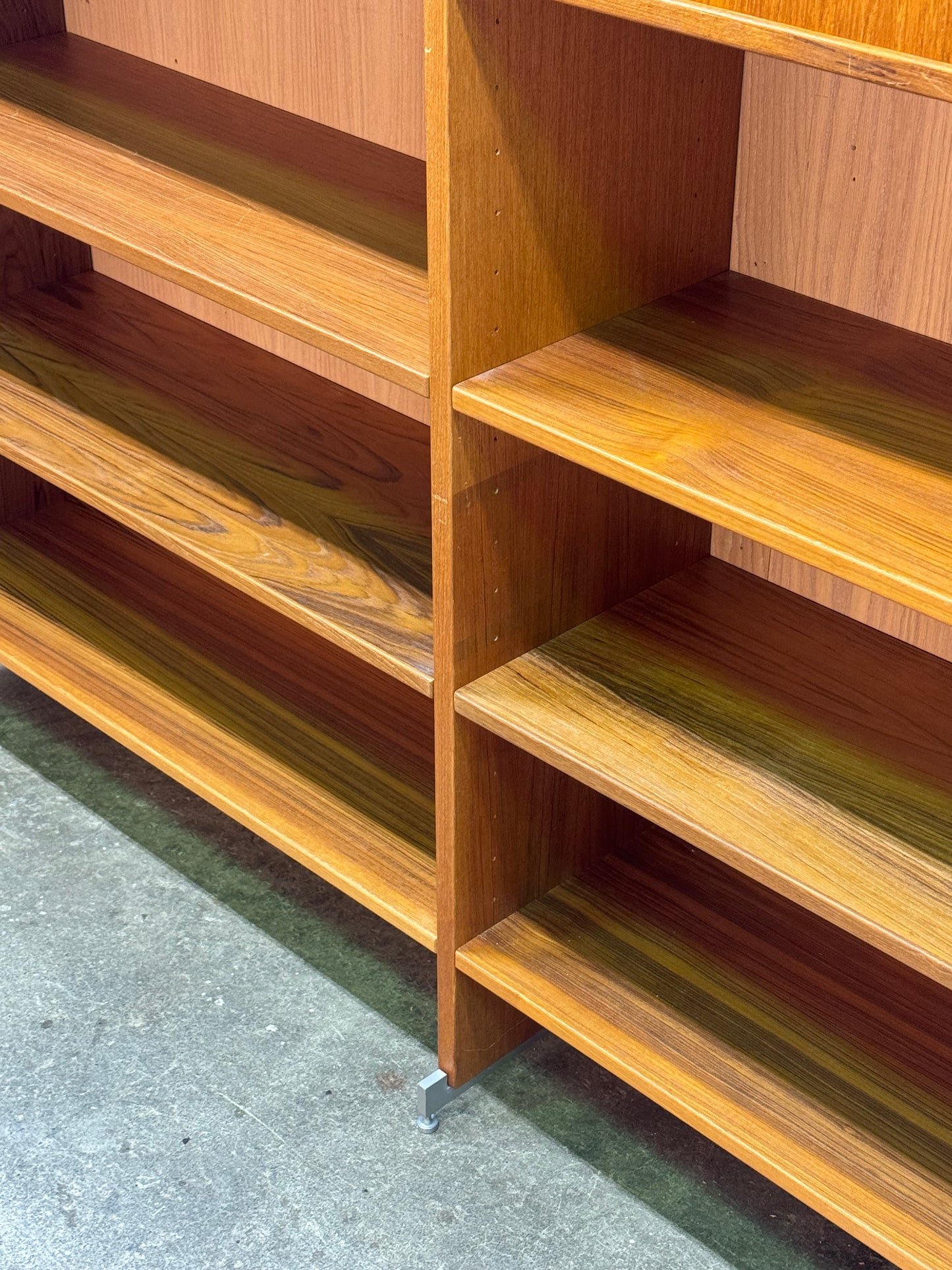 1960s RY Wall Unit by Hans J. Wegner for Ry Mobler in teak (2 modules)
