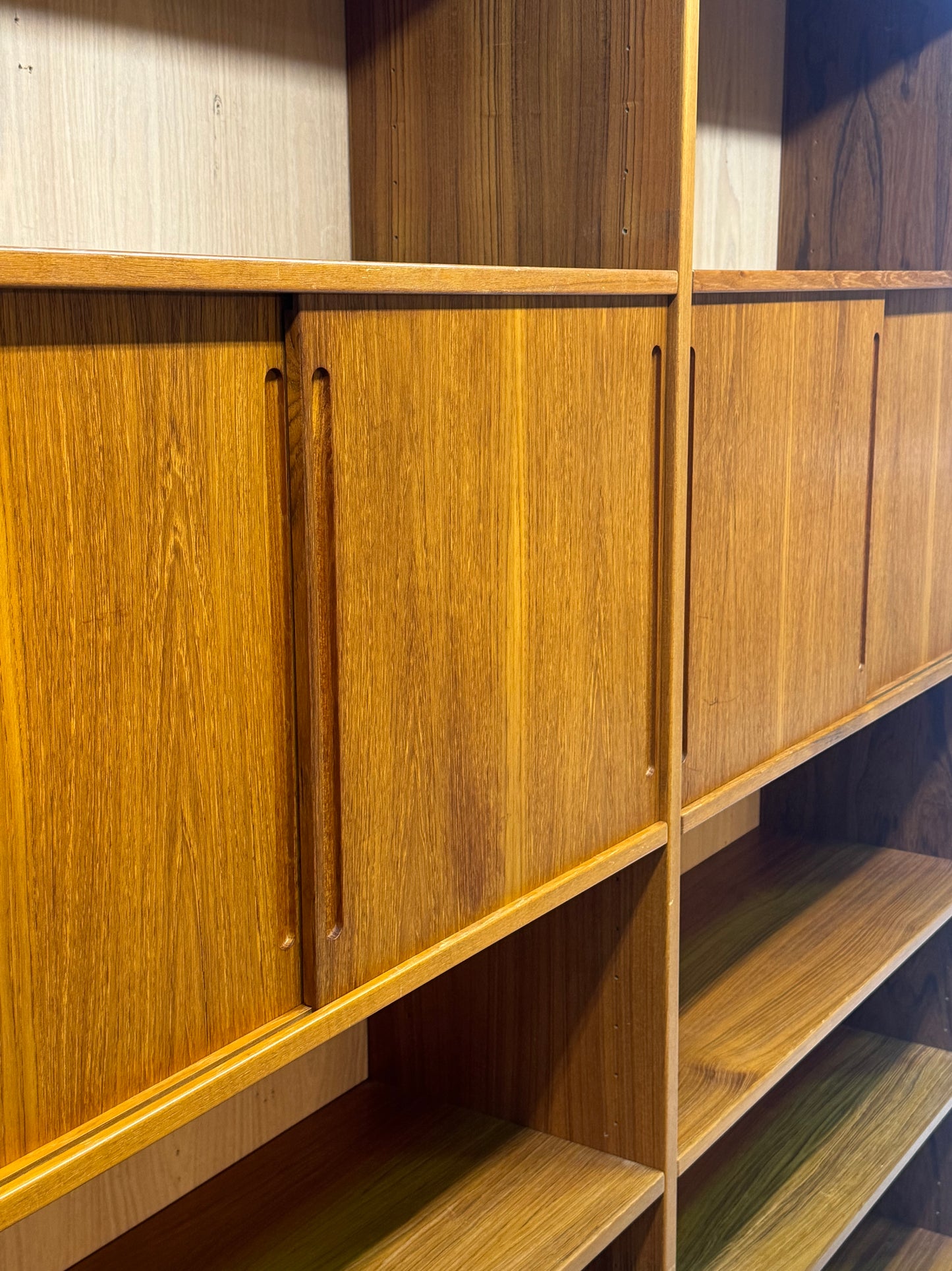 1960s RY Wall Unit by Hans J. Wegner for Ry Mobler in teak (2 modules)