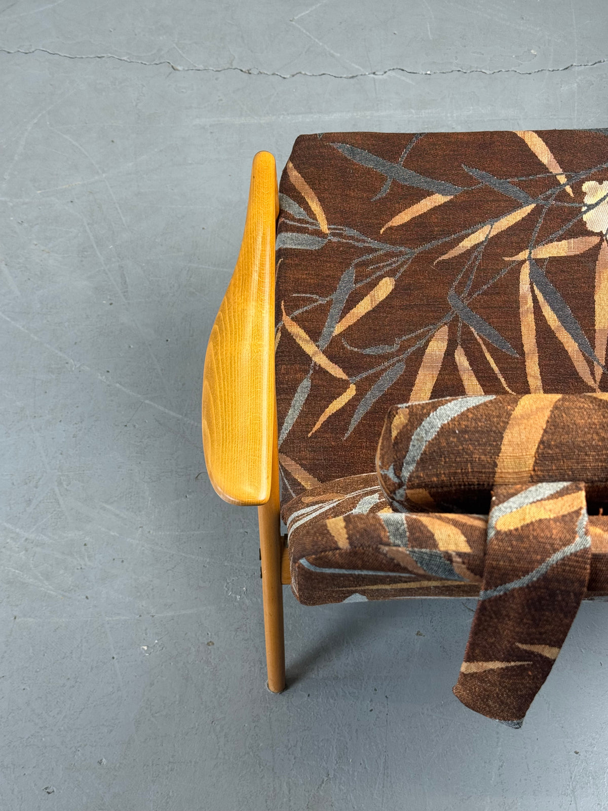 1950s Kontur Reclining Lounge Chair by Alf Svensson in Solid Beech, Sweden.