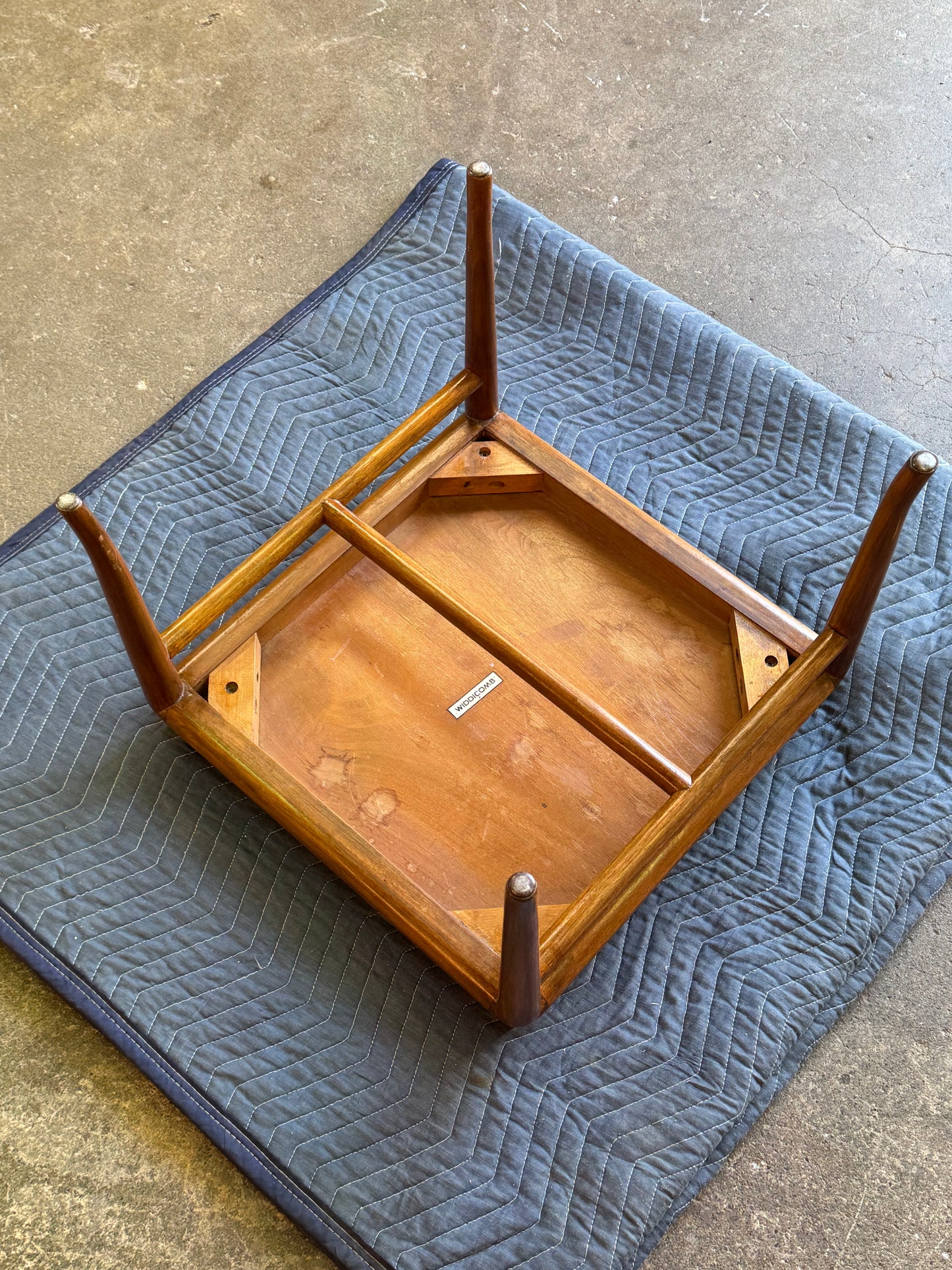 1950s Side Table Model 3361 by T. H. Robsjohn-Gibbings for Widdicomb in walnut
