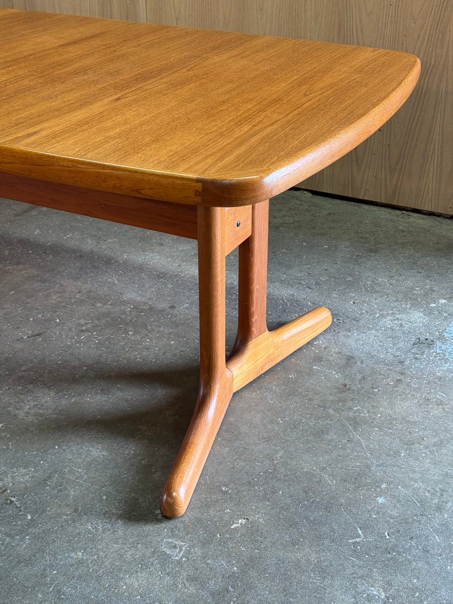 1960s Danish extending dining table in teak