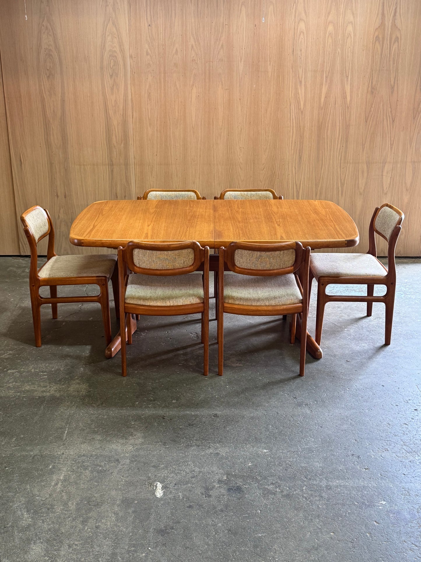 1960s Danish extending dining table in teak