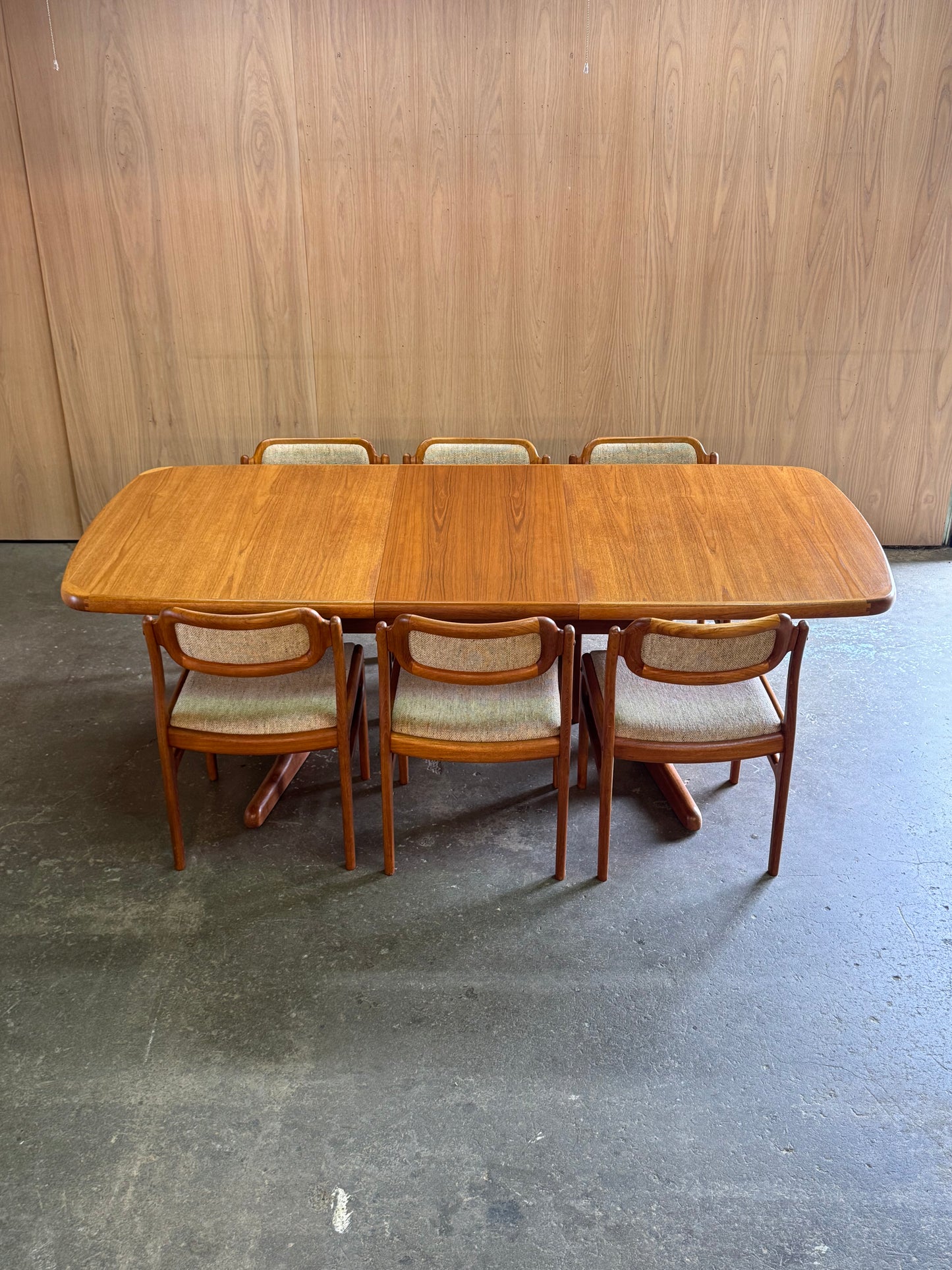 1960s Danish extending dining table in teak