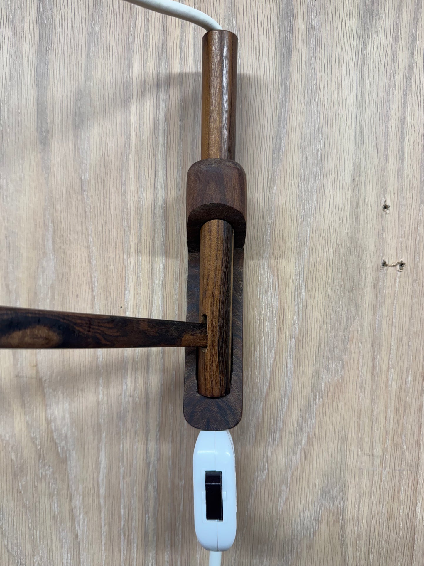 1950s Wall Lamp in rosewood and olive glass