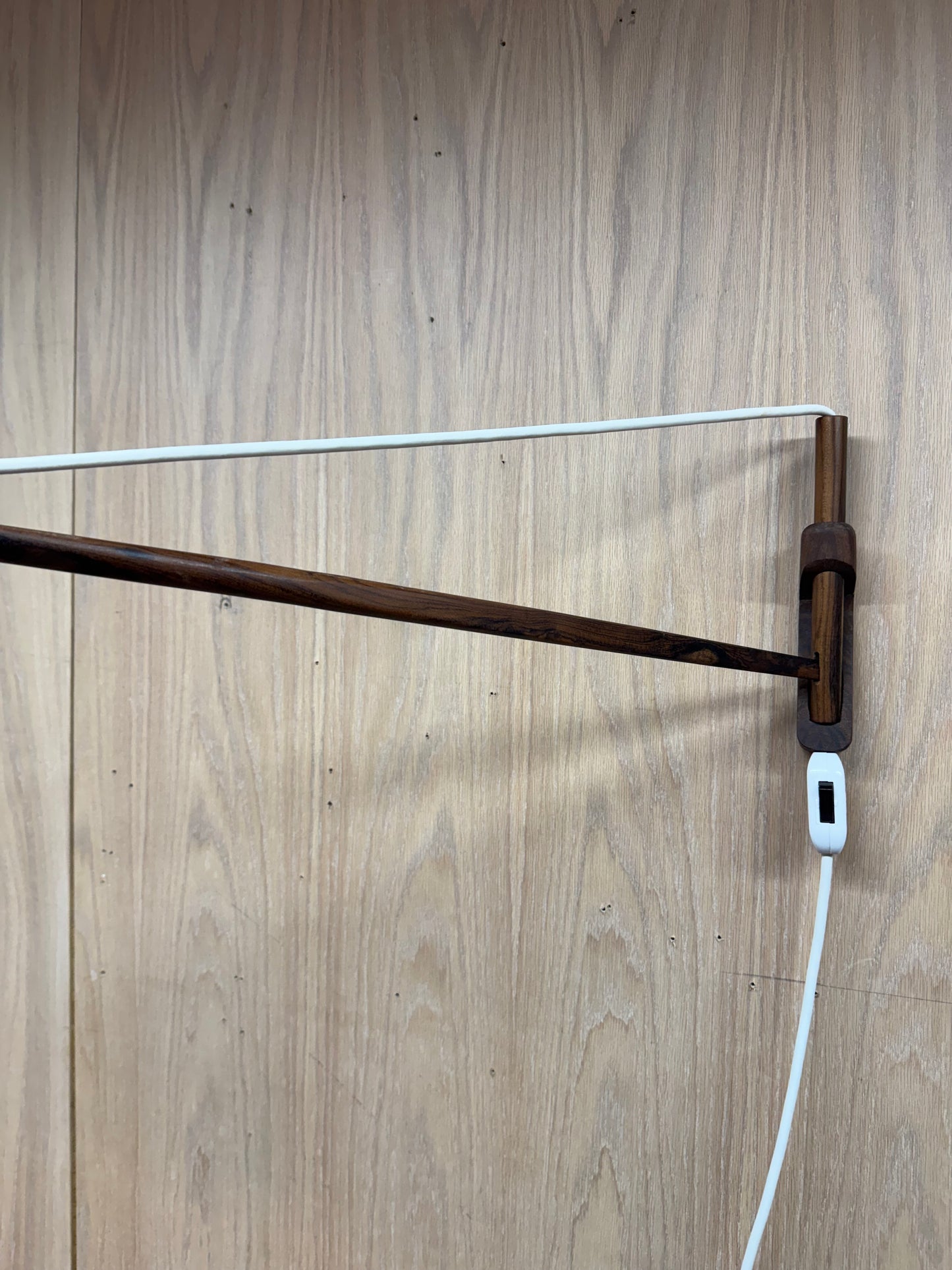 1950s Wall Lamp in rosewood and olive glass