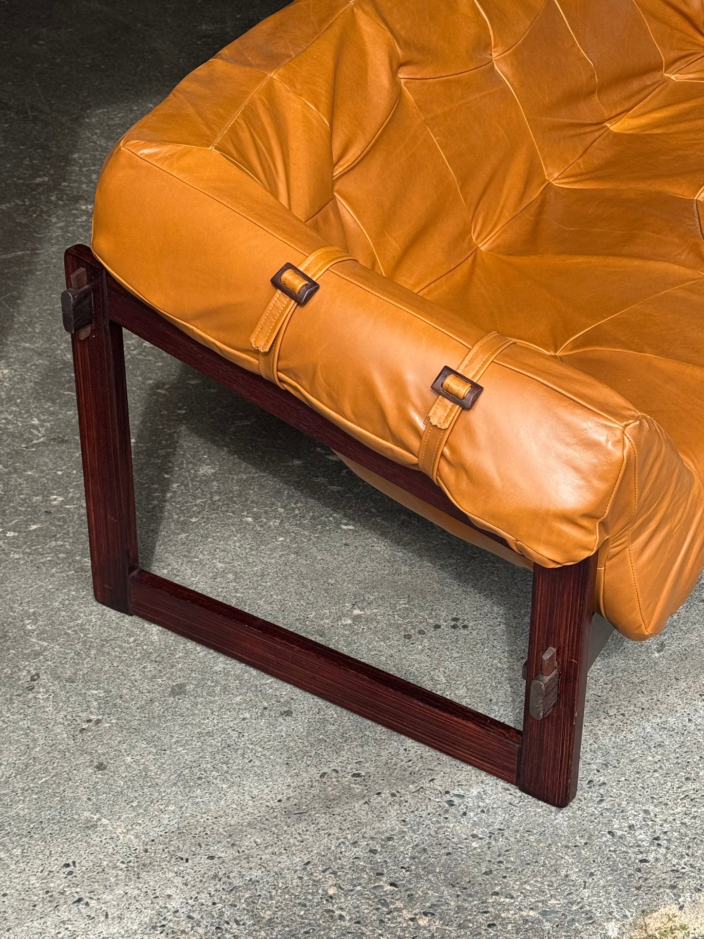 1960s MP91 Sofa by Percival Lafer in hardwood and Italian leather