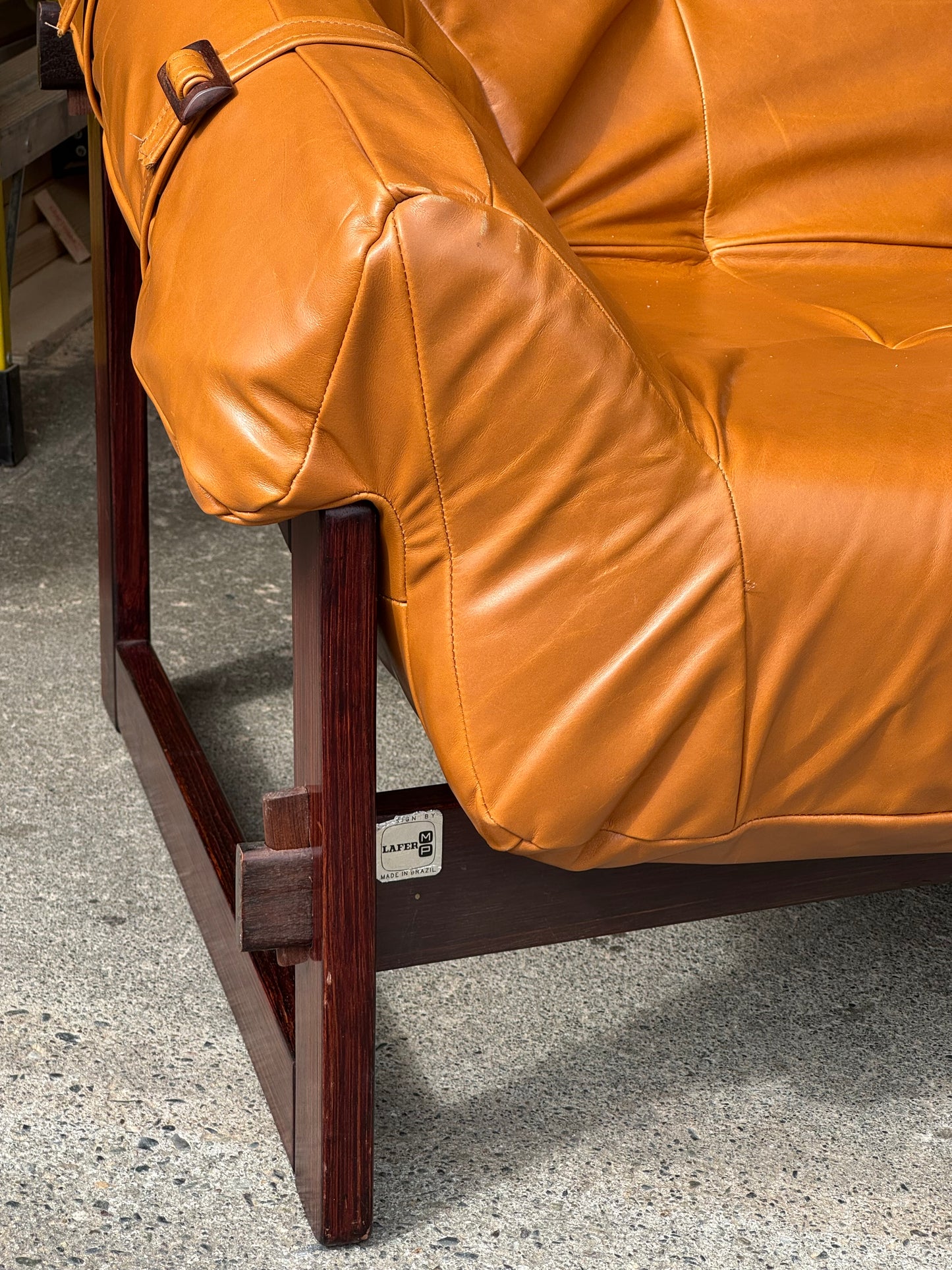1960s MP91 Sofa by Percival Lafer in hardwood and Italian leather
