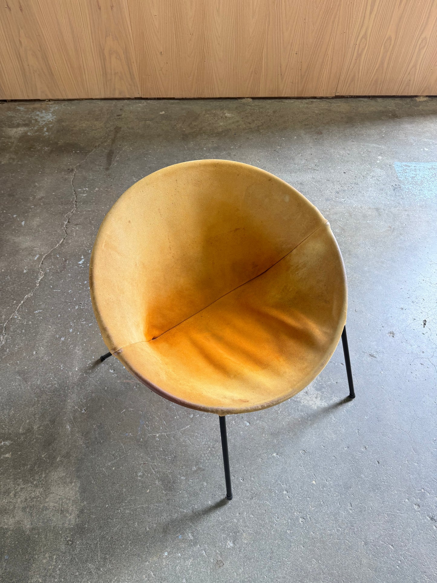 1960s Balloon Chair Pair by Hans Olsen for Lea Design in steel and mustard leather