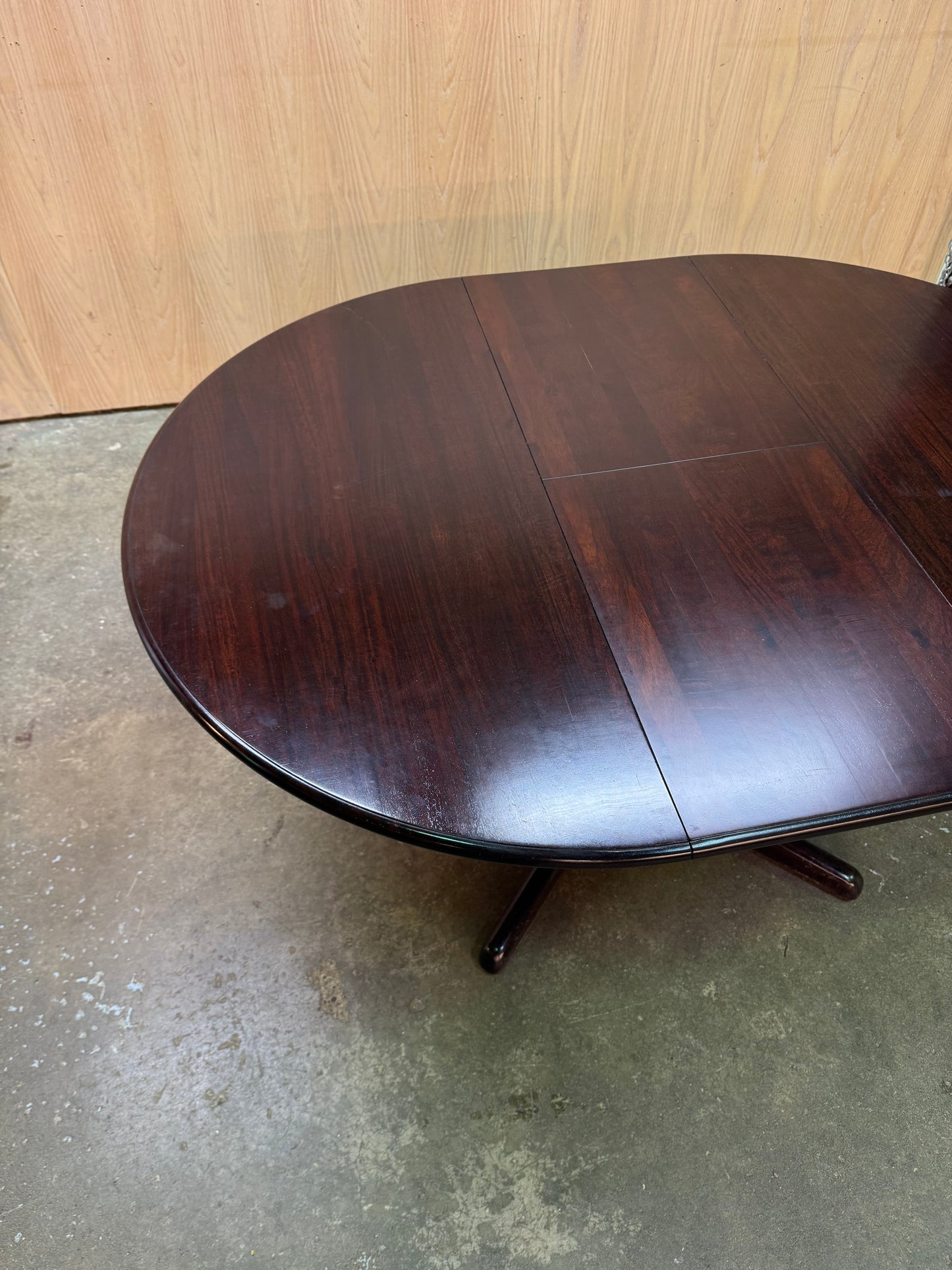 1960s Dining Table by Sun Cabinet in solid rosewood
