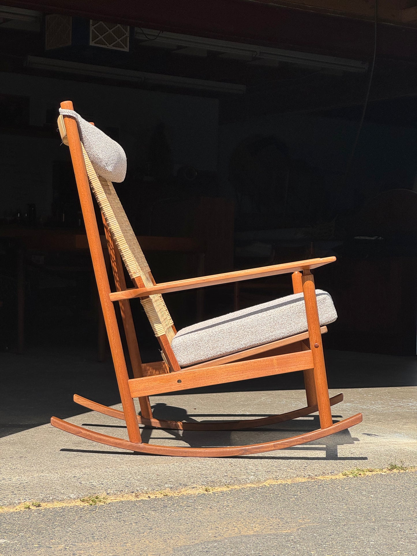 1950s Model 532-A Rocking Chair by Hans Olsen for Juul Kristensen
