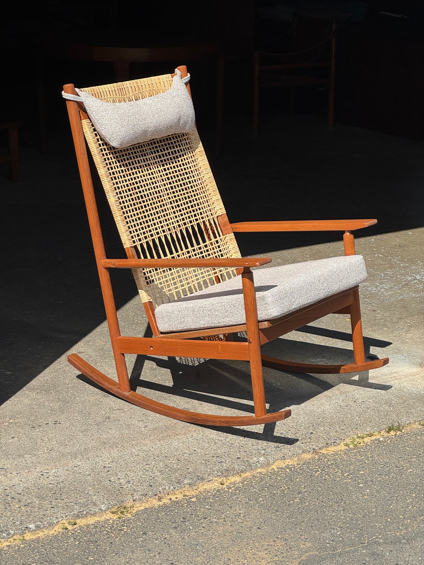 1950s Model 532-A Rocking Chair by Hans Olsen for Juul Kristensen