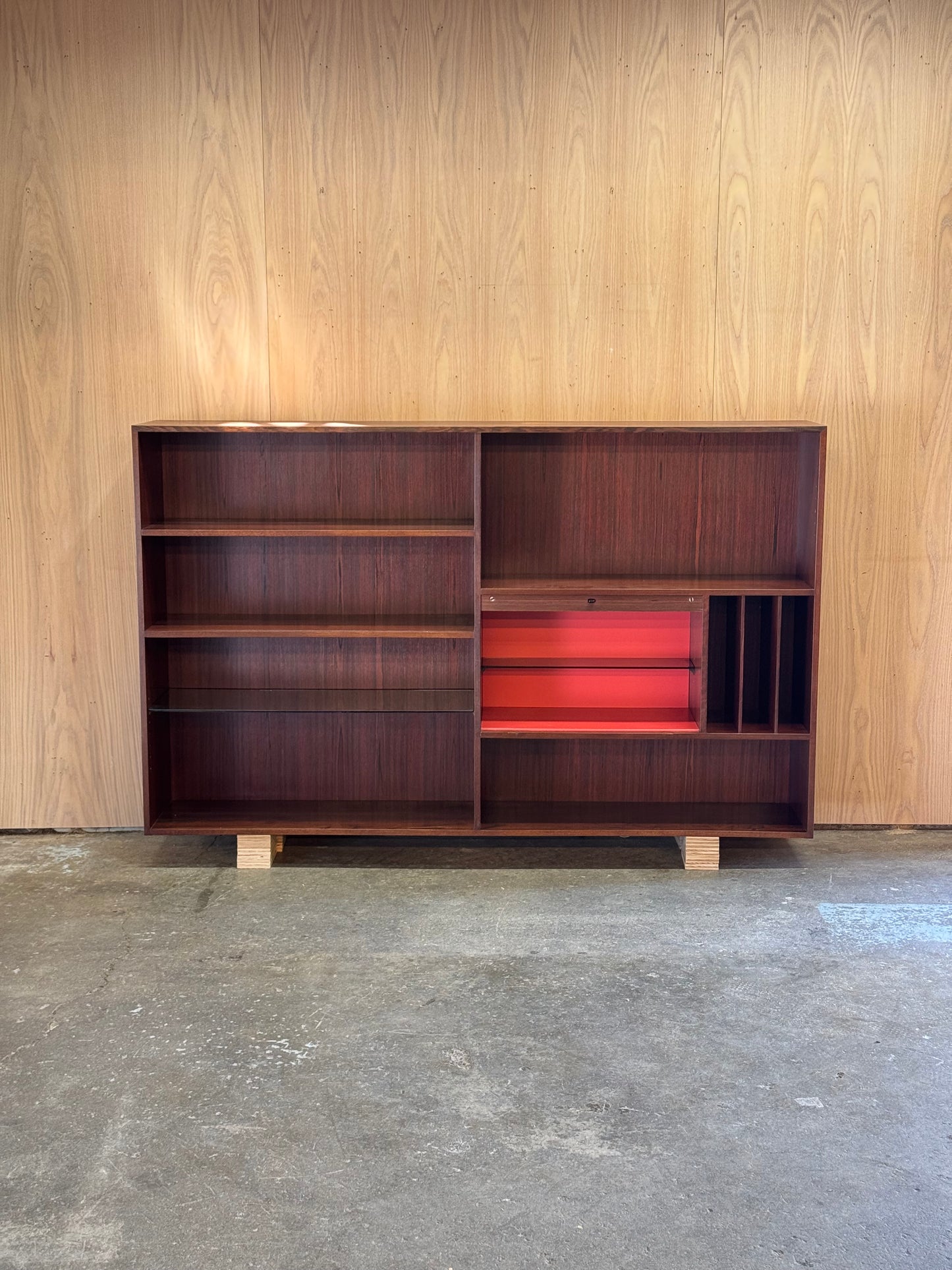 1960s Display Cabinet by Poul Hundevad for Hundevad & Co in rosewood