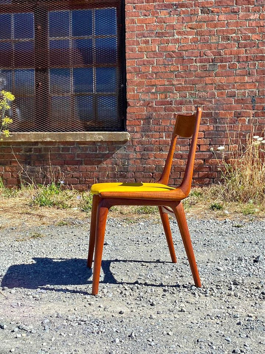 Set of Six 1950s Danish Teak “Boomerang” Dining Chairs by Alfred Christiansen