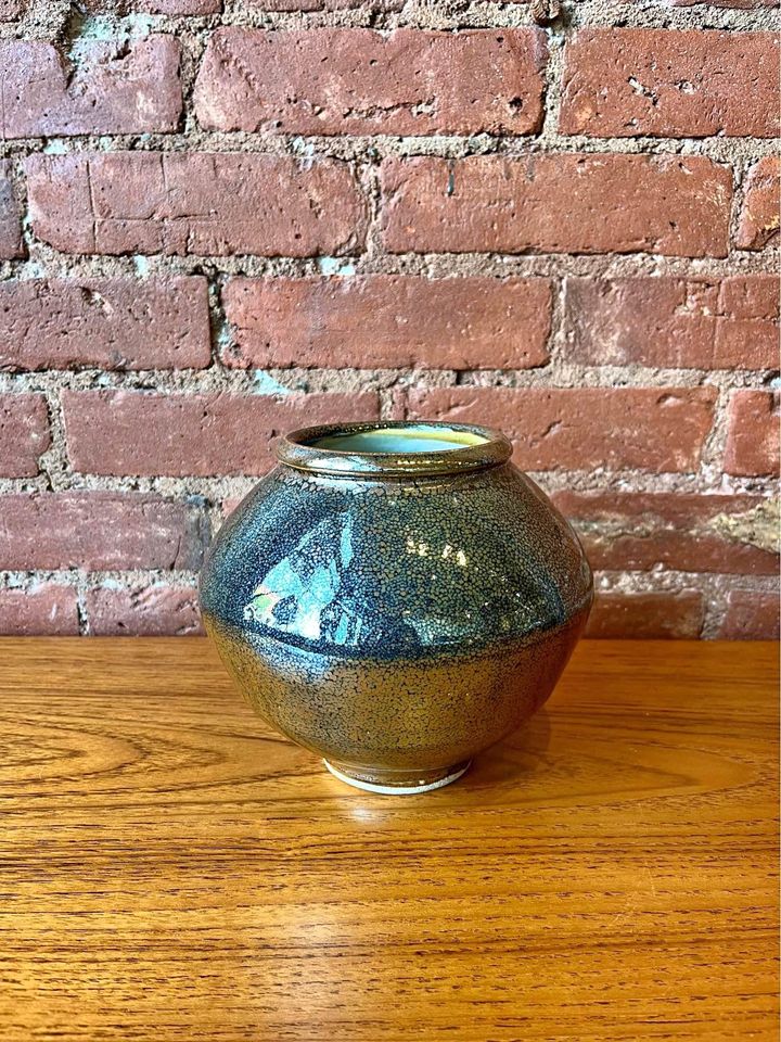 Wayne Ngan Pottery Vase